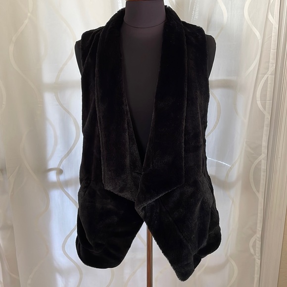 Dkny Jackets & Blazers - DKNY Black Faux Fur Vest